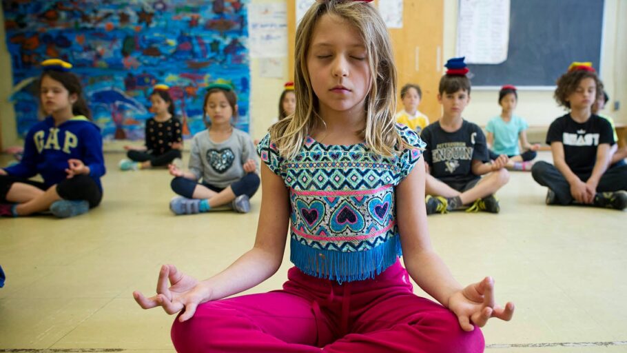 01 Meditation children - crystal rainbow indigo