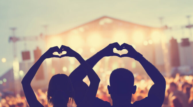 9 Beautiful Lessons We Can All Learn About Love