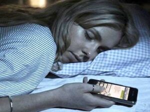 sleep-texting1-7